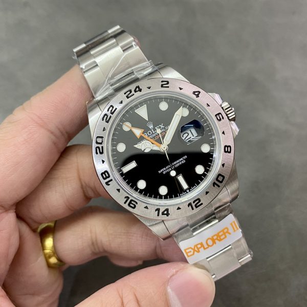 VS Factory Rolex Explorer II 42mm Black Dial (226570) 1:1 Super Clone – DD3285 Movement