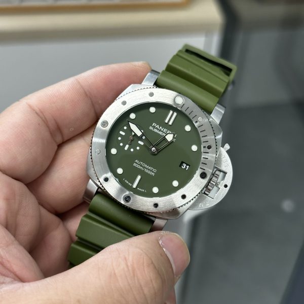 VS Factory Panerai Submersible “Verde Militare” 42mm PAM01055 1:1 Super Clone – DDP.900 Movement