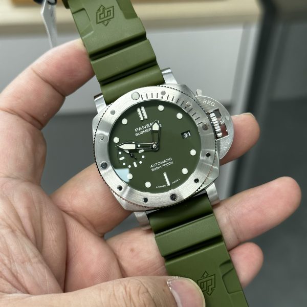 VS Factory Panerai Submersible “Verde Militare” 42mm PAM01055 1:1 Super Clone – DDP.900 Movement
