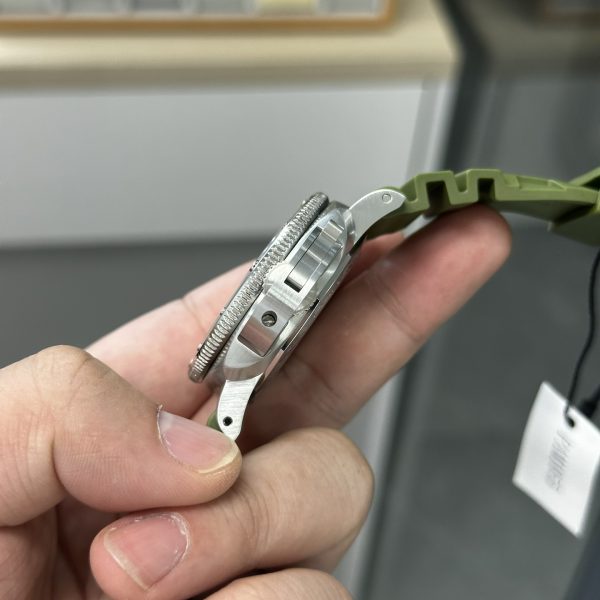 VS Factory Panerai Submersible “Verde Militare” 42mm PAM01055 1:1 Super Clone – DDP.900 Movement