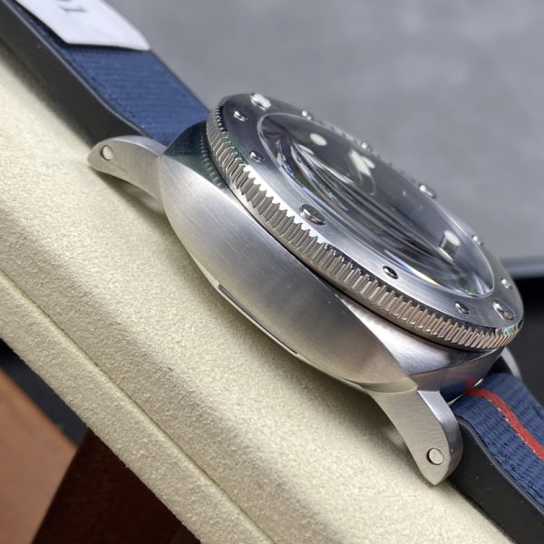 VS Factory Panerai Submersible QuarantaQuattro Luna Rossa 44mm PAM01391 1:1 Super Clone – DDP.900 Movement