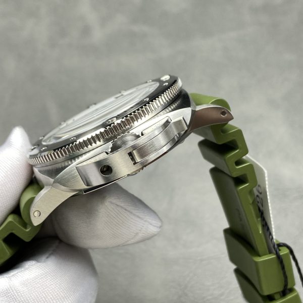 VS Factory Panerai Submersible QuarantaQuattro Bianco 44mm PAM01226 1:1 Super Clone – DDP.900 Movement