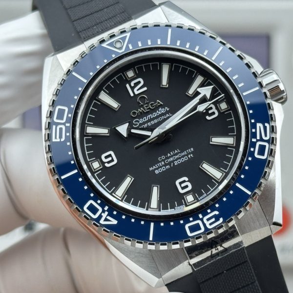 VS Factory Omega Seamaster Planet Ocean 600M 42mm Matte Black Dial Blue Ceramic Bezel with White Diving Scale(217.30.42.21.01.002) 1:1 Super Clone – Dandong 8912 Movement
