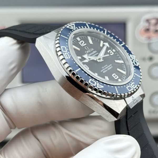 VS Factory Omega Seamaster Planet Ocean 600M 42mm Matte Black Dial Blue Ceramic Bezel with White Diving Scale(217.30.42.21.01.002) 1:1 Super Clone – Dandong 8912 Movement