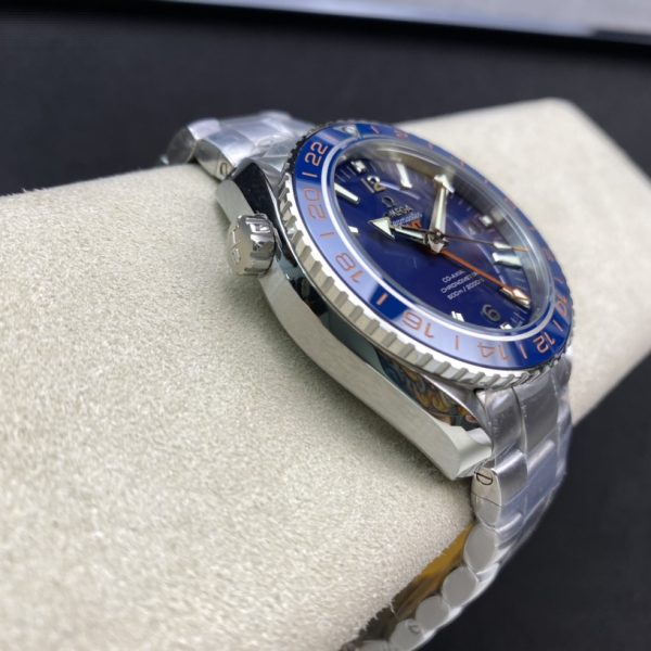 VS Factory Omega Seamaster Planet Ocean 600M GMT “GoodPlanet” Blue Dial Orange Aluminum GMT hand Blue Ceramic Bezel (232.30.44.22.03.001) 1:1 Super Clone – DD8605 Movement