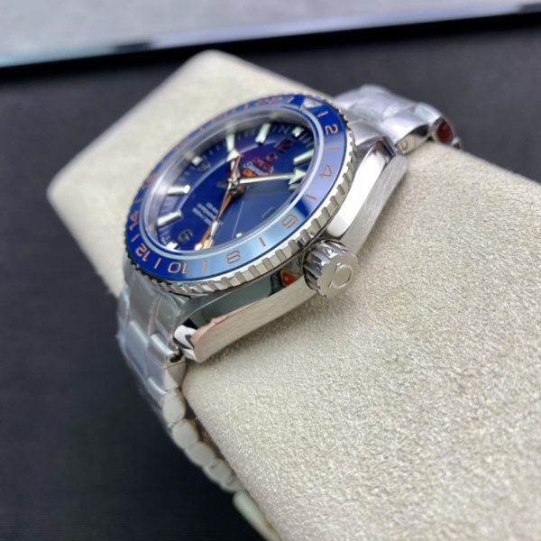 VS Factory Omega Seamaster Planet Ocean 600M GMT “GoodPlanet” Blue Dial Orange Aluminum GMT hand Blue Ceramic Bezel (232.30.44.22.03.001) 1:1 Super Clone – DD8605 Movement