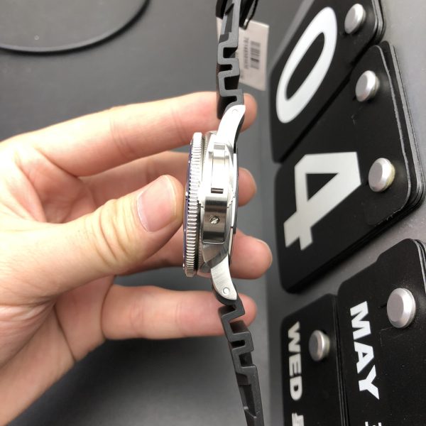 VS Factory Panerai Submersible “Azzurro” 42mm PAM01209 1:1 Super Clone – DDP.900 Movement