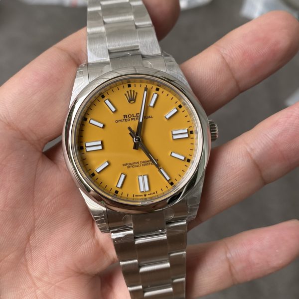 VS Factory Rolex Oyster Perpetual 41mm Yellow Dial Smooth Bezel Oyster Bracelet(124300) 1:1 Super Clone – DD3230 Movement