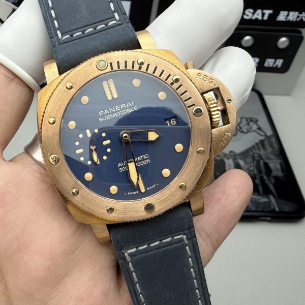 VS Factory Panerai Submersible 42mm Blue Dial Luminous Hour Markers and Dots Bronze Bezel(PAM01074) 1:1 Super Clone – DDP.900 Movement