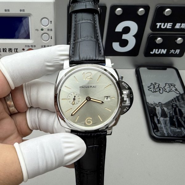 VS Factory Panerai Luminor Due 42mm Ivory Dial Black Leather Strap Smooth Bezel (PAM01249)1:1 Super Clone – DDP.900 Movement