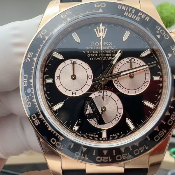 VS Factory Rolex Cosmograph Daytona Black Dial Everose Gold Rubber Strap (126515LN) 1:1 Super Clone – DD4131 Movement