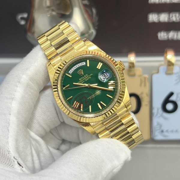 VS Factory Rolex Day-Date 40 Yellow Gold Green Roman Dial (228238) V2 1:1 Super Clone – DD3255 Movement