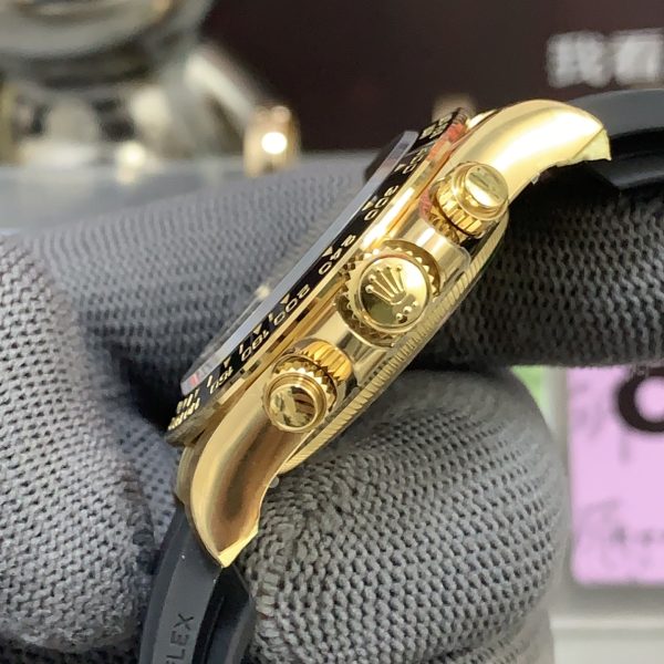 VS Factory Rolex Cosmograph Daytona 40mm Black Panda Dial Yellow Gold Rubber Strap (126518LN) 1:1 Super Clone – DD4131 Movement