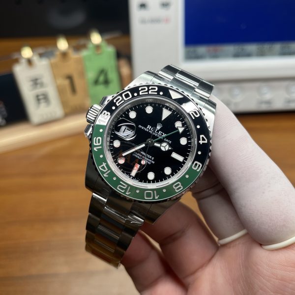 VS Factory Rolex GMT-Master II “Sprite” Left-Handed Black/Green Oyster Bracelet (126720VTNR) 1:1 Super Clone – DD3285 Movement