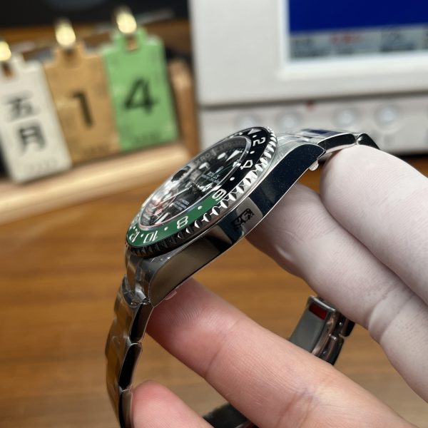 VS Factory Rolex GMT-Master II “Sprite” Left-Handed Black/Green Oyster Bracelet (126720VTNR) 1:1 Super Clone – DD3285 Movement
