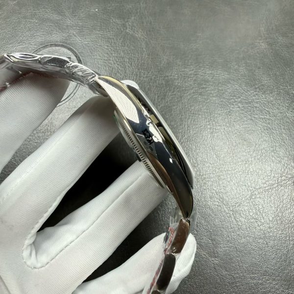 VS Factory Rolex Oyster Perpetual 41mm Multicolor Dial Smooth Bezel Oyster Bracelet(134300) 1:1 Super Clone – DD3230 Movement