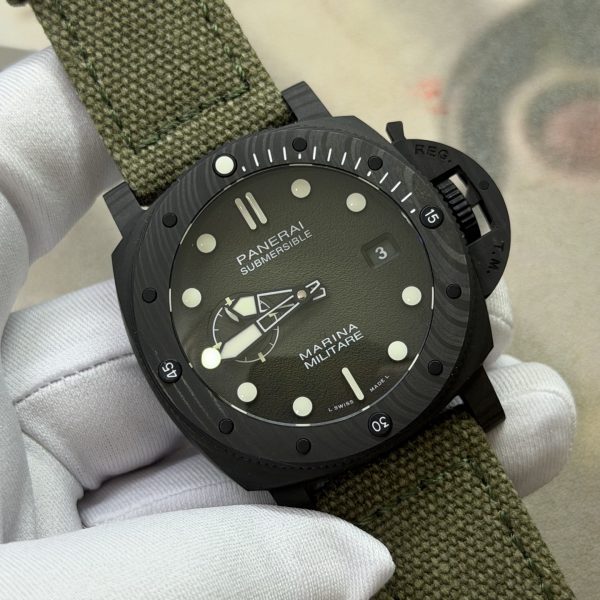 VS Factory Panerai Submersible Marina Militare Carbotech 44mm Green Gradient Dial (PAM01698) 1:1 Super Clone – DDP.900 Movement