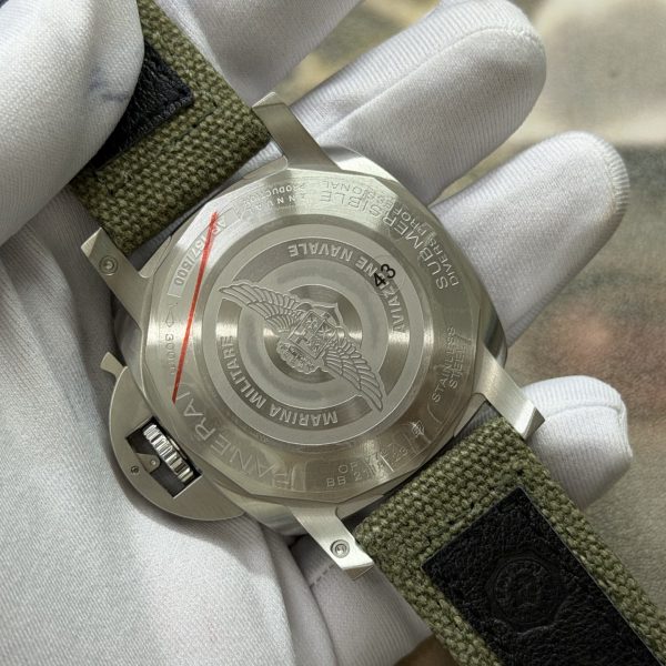 VS Factory Panerai Submersible Marina Militare 44mm Green Gradient Dial (PAM01697) 1:1 Super Clone – DDP.900 Movement