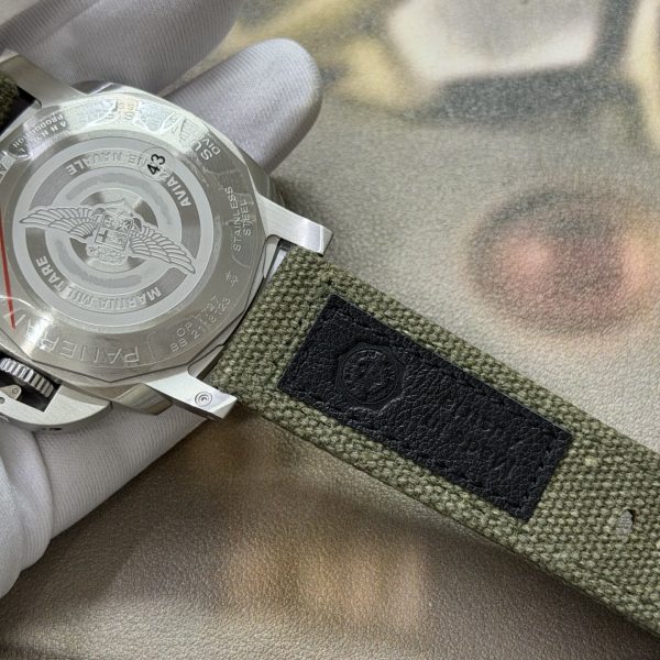 VS Factory Panerai Submersible Marina Militare 44mm Green Gradient Dial (PAM01697) 1:1 Super Clone – DDP.900 Movement