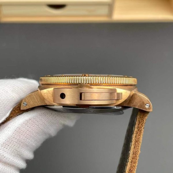 VS Factory Panerai Submersible 47mm1950 Matte Olive Green Dial Bronzo Bezel Brown Leather Strap (PAM00382)1:1 Super Clone – DDP.9000 Movement