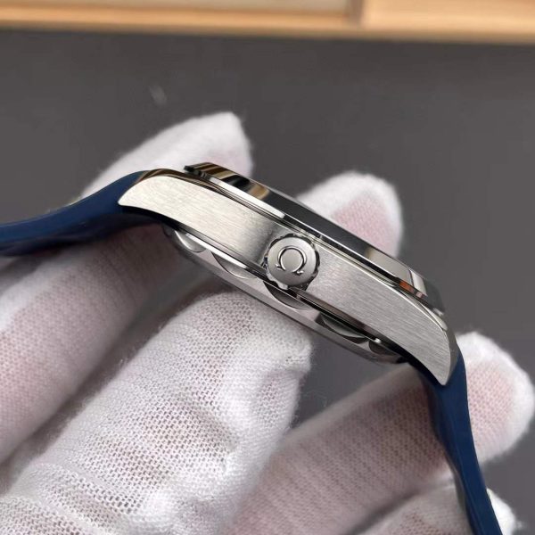 VS Factory Omega Seamaster Aqua Terra 150M 41mm Blue Dial Smooth Bezel Yellow Seconds Hand (220.12.41.21.03.009) 1:1 Super Clone – Dandong 8900 Movement